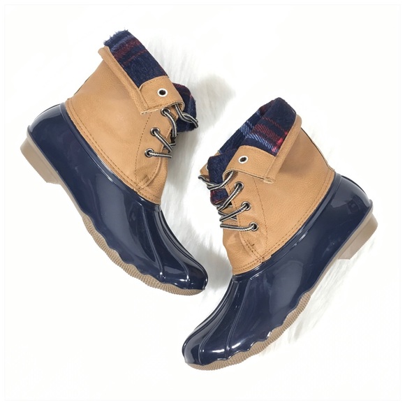 Shoes - Navy Blue Tan Duck Boots Plaid Lining Size 9